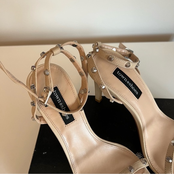 Town shoes studded sandal heels - Picture 4 of 6